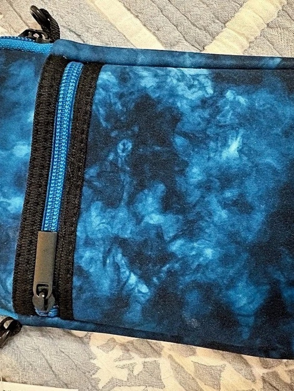 crossbody Electric Jungle Collection Blue Black Travel Bag NWT